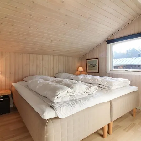 Harriet - 800m From The Sea By Interhome *