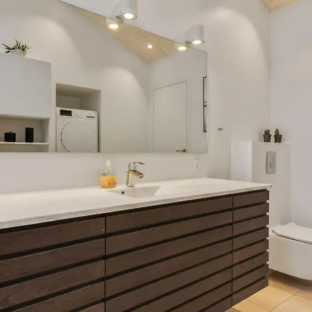 Dom wakacyjny Harriet - 800m From The Sea By Interhome